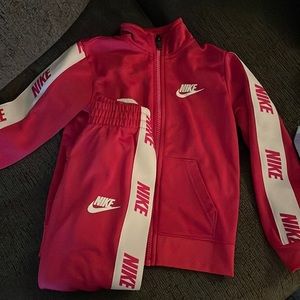 Girls 3T nike sets